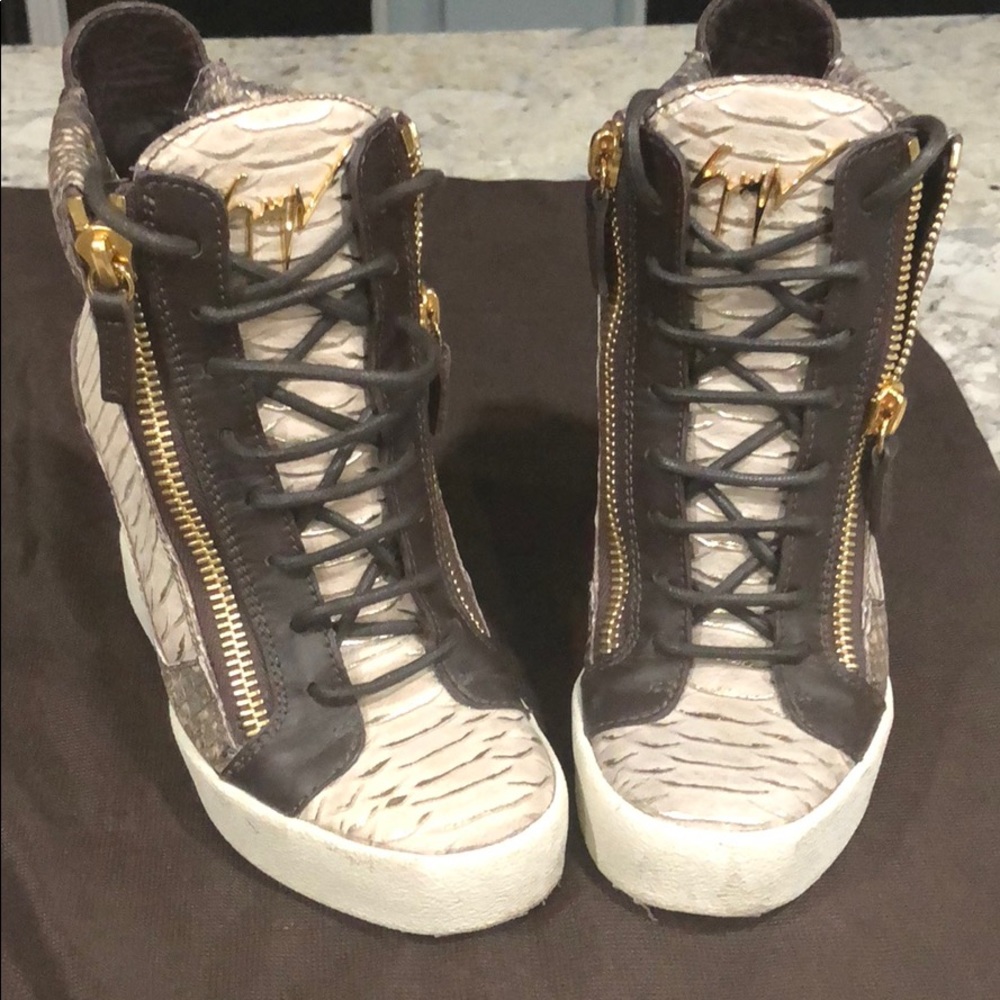 Giuseppe Zanotti Jennifer Lopez Wedge Sneaker